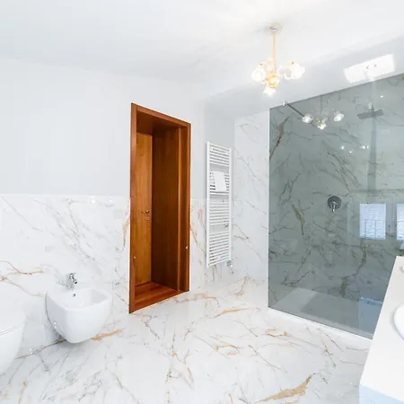 Residenza Girardi 3*