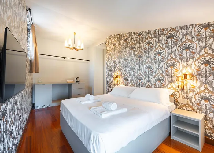 בית הארחה Residenza Girardi 3*